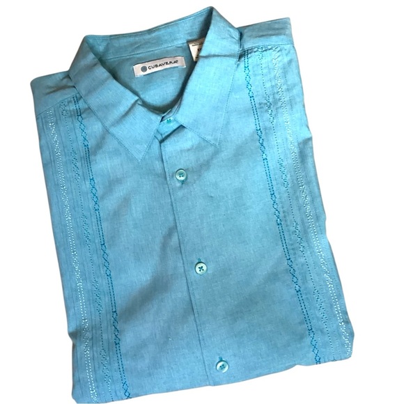 Cubavera Classic-Fit Embroidered Paneled Chambray Button Down Shirt in size XL. - Picture 1 of 7